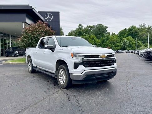 Used 2022 Chevrolet Silverado 1500 LT AWD/4WD image 1