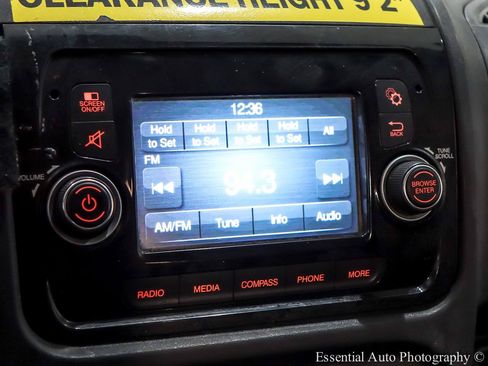 Used 2019 RAM ProMaster 2500 FWD image 12