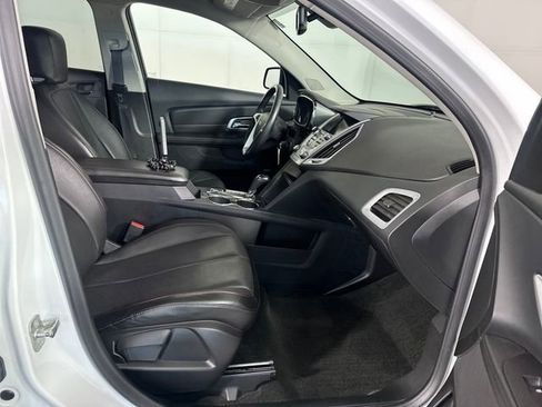 Used 2017 GMC Terrain SLT w/ Open Road Package image 28