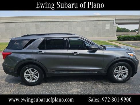 Used 2021 Ford Explorer XLT RWD image 6