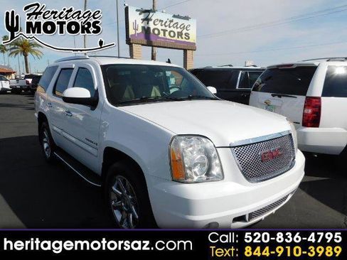 Used 2008 GMC Yukon Denali image 1