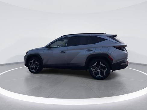 Used 2022 Hyundai Tucson SEL w/ Convenience + Premium Package image 4