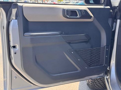 Certified 2024 Ford Bronco Wildtrak AWD/4WD image 15