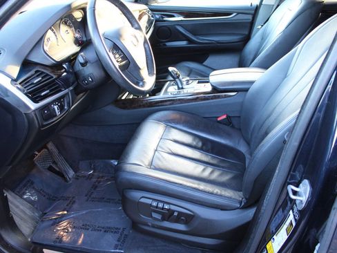 Used 2014 BMW X5 xDrive35d image 12