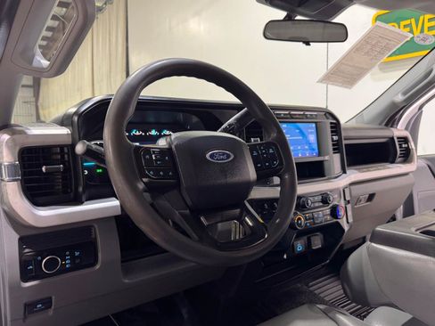 Used 2023 Ford F250 XL w/ XL Driver Assist Package AWD/4WD image 10