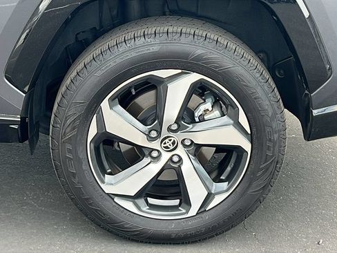 Used 2024 Toyota RAV4 SE w/ Weather & Moonroof Package AWD/4WD image 7