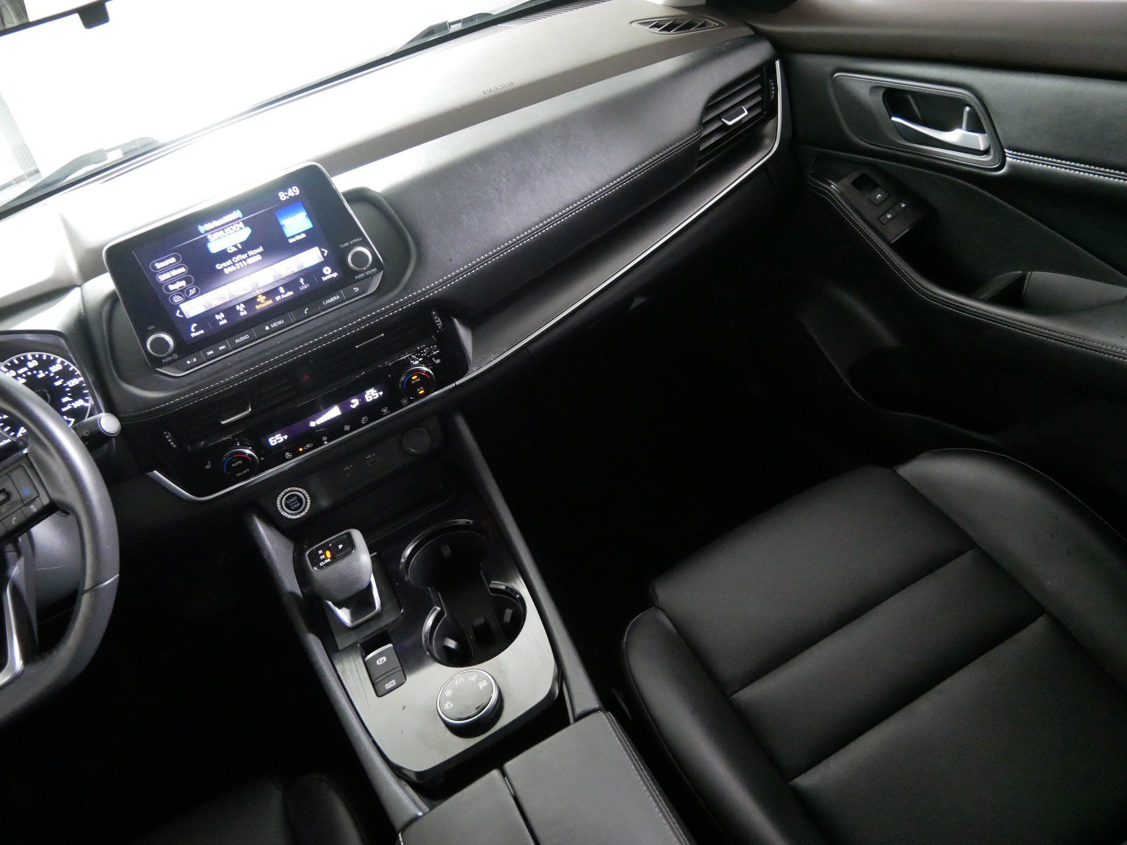 Used 2023 Nissan Rogue SV w/ SV Premium Package AWD/4WD image 11