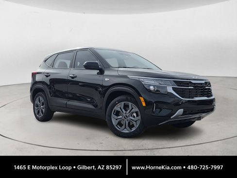 New 2026 Kia Seltos LX image 1