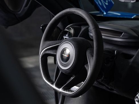 Used 2018 McLaren 720S Performance image 19