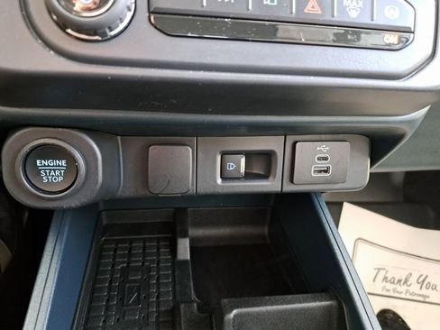 Used 2025 Ford Maverick Lariat w/ 4K Tow Package image 13