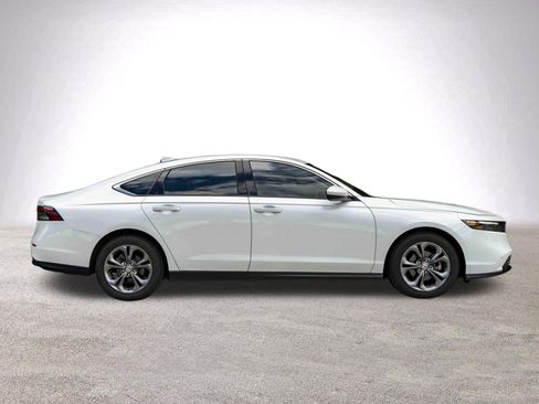 Used 2024 Honda Accord EX image 10