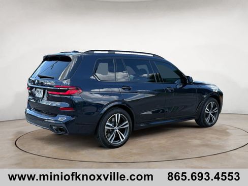 Used 2024 BMW X7 M60i AWD/4WD image 3