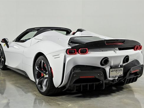 Used 2023 Ferrari SF90 Spider AWD/4WD image 7