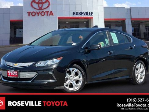 Used 2017 Chevrolet Volt Premier w/ Driver Confidence II Package FWD image 1
