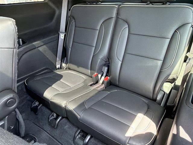 Used 2019 GMC Acadia Denali w/ Technology Package FWD image 14