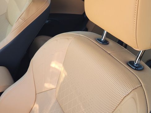 Certified 2025 Lexus RX 350 Premium Plus w/ Accessory Package (Z1) image 16