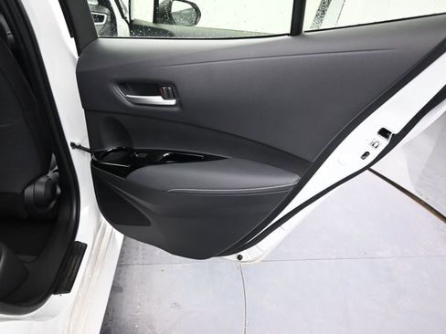 Used 2023 Toyota Corolla SE w/ SE Premium Package image 20
