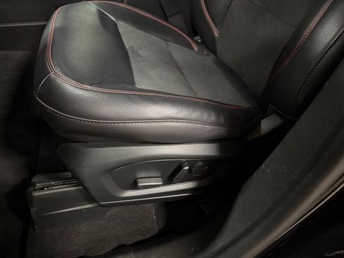 Used 2023 Ford Explorer ST-Line w/ Class IV Trailer Tow Package image 28