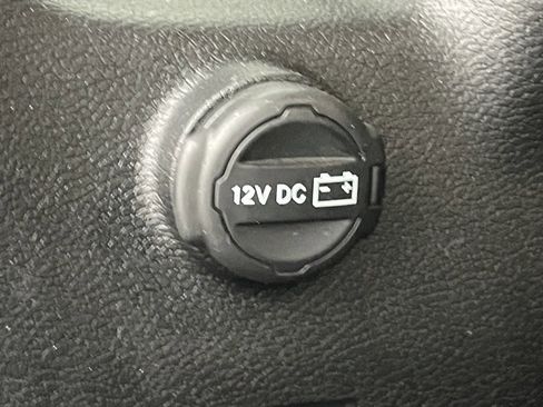 Used 2022 Jeep Wrangler Unlimited Rubicon w/ Cold Weather Group image 21