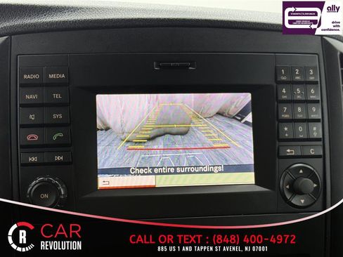 Used 2017 Mercedes-Benz Metris Passenger image 23