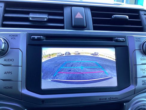 Used 2019 Toyota 4Runner SR5 image 15