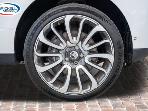 Used 2018 Land Rover Range Rover Supercharged AWD/4WD image 42