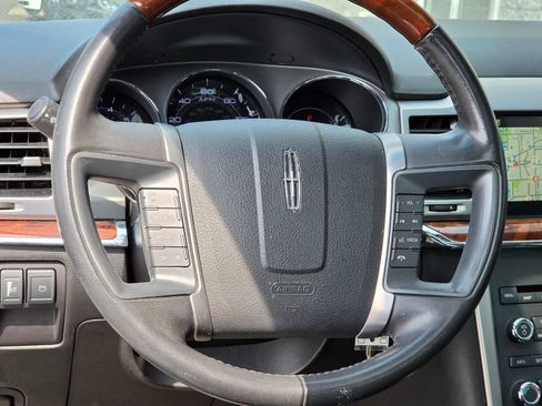 Used 2012 Lincoln MKZ FWD image 11