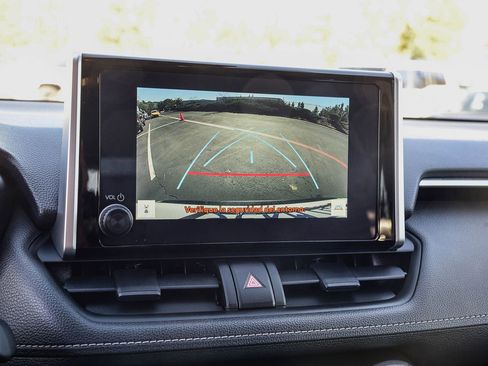 Certified 2023 Toyota RAV4 LE image 28