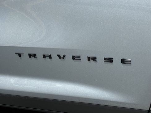 New 2026 Chevrolet Traverse Z71 w/ Enhanced Driving Package AWD/4WD image 7