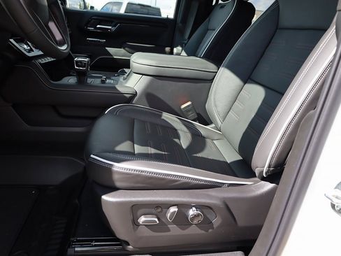 New 2026 GMC Sierra 1500 AT4X image 11