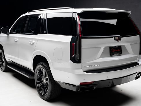 Used 2022 Cadillac Escalade Sport w/ Touring Package AWD/4WD image 24