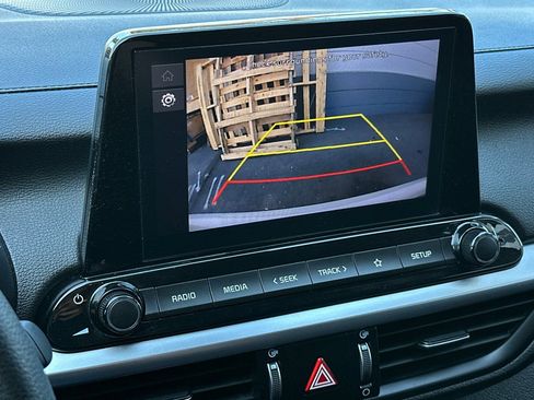 Used 2023 Kia Forte LXS image 17