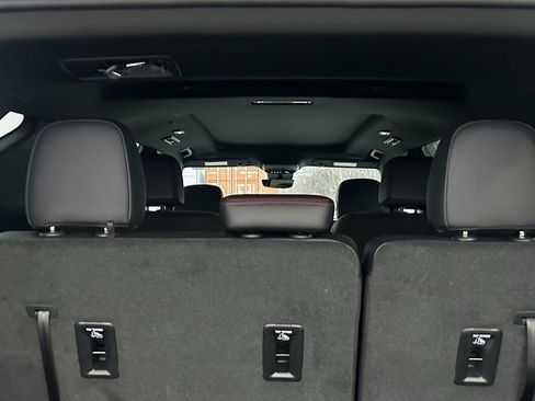 New 2026 Chevrolet Traverse Z71 w/ Driver Confidence Package image 15