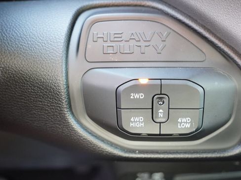 Certified 2026 RAM 2500 Big Horn AWD/4WD image 30