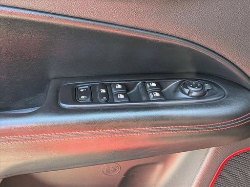 Used 2020 Jeep Compass Trailhawk AWD/4WD image 11
