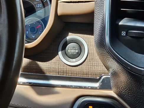 Used 2021 RAM 1500 Limited AWD/4WD image 14
