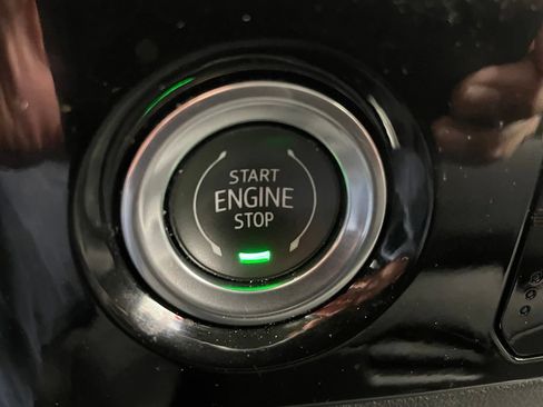 Used 2023 GMC Sierra 1500 SLE AWD/4WD image 28