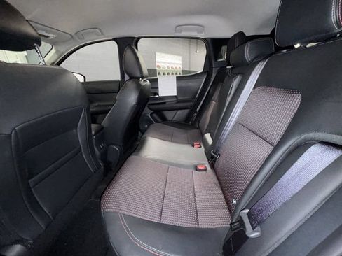 Used 2025 Nissan Kicks SR AWD/4WD image 6