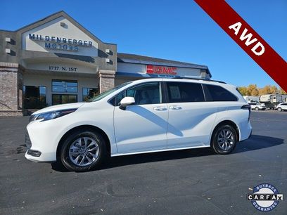 Used 2025 Toyota Sienna LE