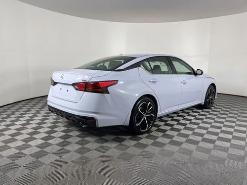 New 2025 Nissan Altima 2.5 SR image 10