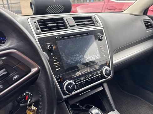 Used 2018 Subaru Outback 2.5i Premium image 9