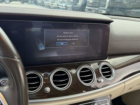 Used 2020 Mercedes-Benz E 450 4MATIC Sedan w/ Parking Assistance Package image 17