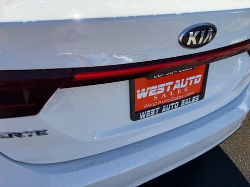 Used 2020 Kia Forte LXS FWD image 28