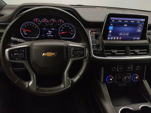 Used 2021 Chevrolet Suburban LT AWD/4WD image 22