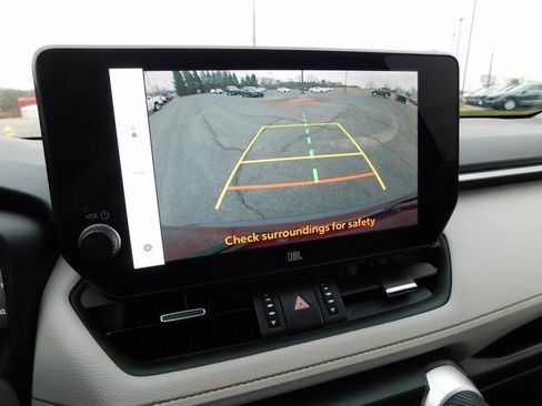 Used 2025 Toyota RAV4 Limited image 37