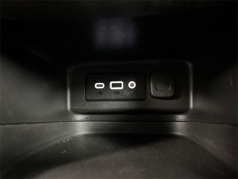 Used 2022 Chevrolet Equinox LT image 34