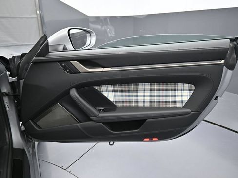 Certified 2025 Porsche 911 Turbo AWD/4WD image 28