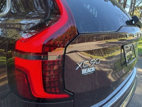 New 2026 Volvo XC90 B6 Ultra w/ Protection Package Premier AWD/4WD image 14
