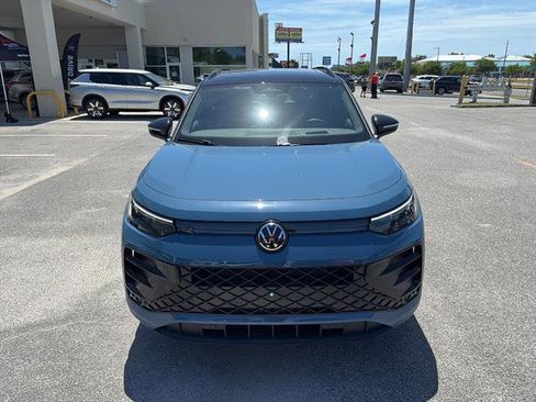 New 2026 Volkswagen Tiguan SE R-Line FWD image 8
