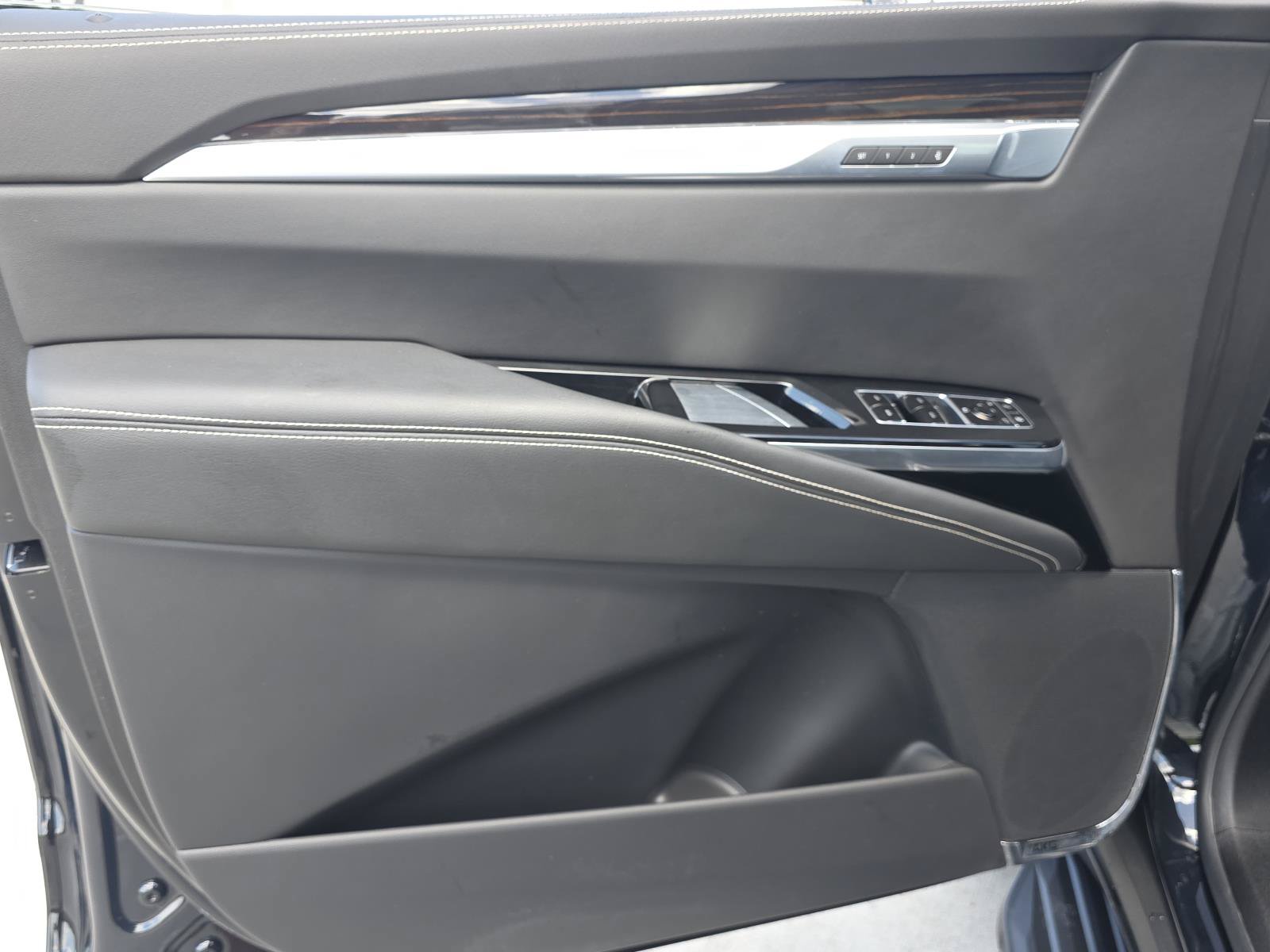 Used 2026 Cadillac Escalade 2WD w/ LPO, Floor Liner Package image 16